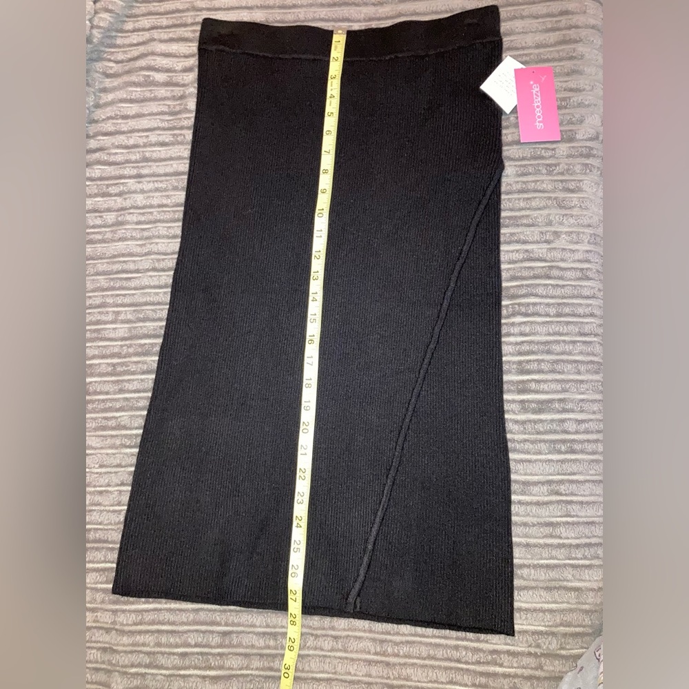 NWT Black Ribbed Sweater Wrapped Midi Skirt by Shoedazzle Size Medium